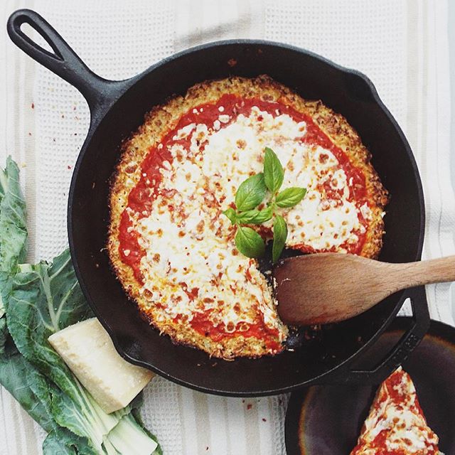 Mozzarella Cauliflower Pizza recipe