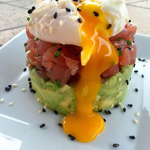 Avocado And Ahi Tuna Eggs Benedict Recipe The Feedfeed