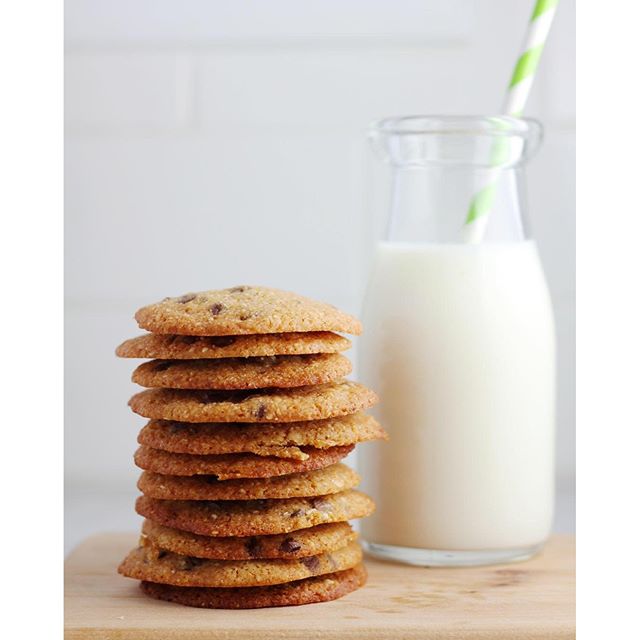 Coconut And Almond Flour Chocolate Chip Cookies by sherisilver Quick