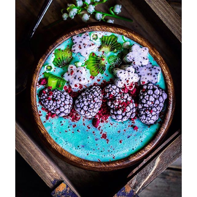 Blue Spirulina Smoothie by health2000_naturia Quick & Easy Recipe