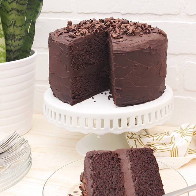 Grainfree Chocolate Cake With Dark Chocolate Ganache Frosting Recipe