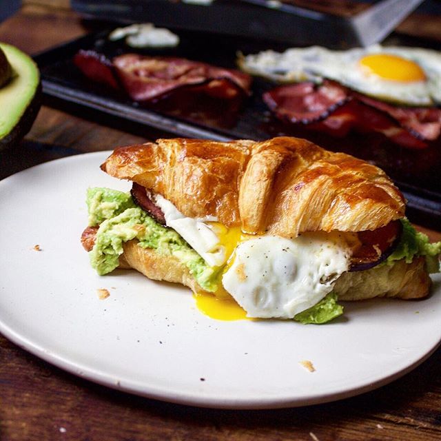 Canadian Bacon, Avocado And Egg Croissant Breakfast Sandwich Recipe