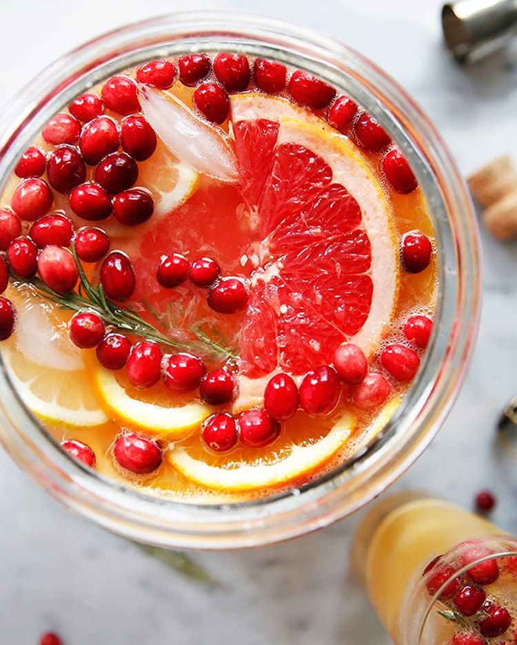 Sparkling Citrus Punch With Oranges, Grapefruit, Prosecco And Vodka