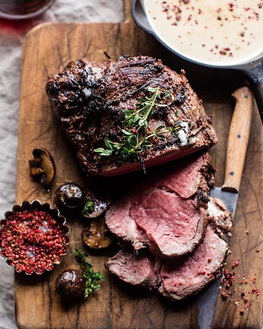 Roasted Beef Tenderloin With Mushrooms And White Wine Sauce Recipe