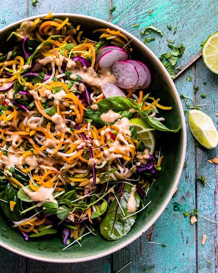 Veggie Noodle Pad Thai With Cashew Satay Sauce by salted_mint Quick
