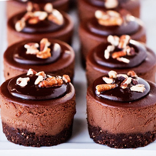 Raw Mini Triple Chocolate Cream Cake by purelytwins Quick & Easy