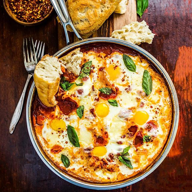 Eggs Baked In A Mozzarella Marinara Sauce With Basil, Garlic & Chilli