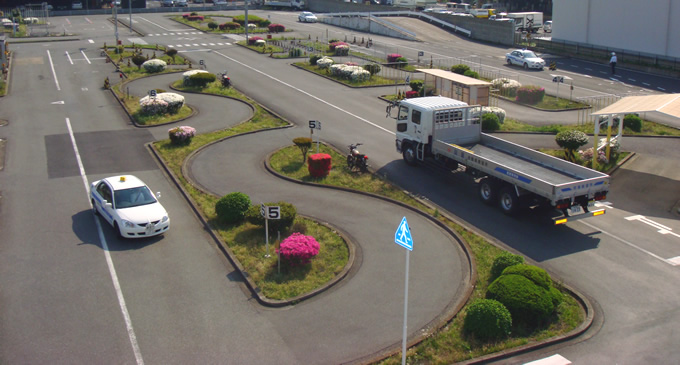 [京葉自動車教習所]（千葉県）｜通学免許のDolive