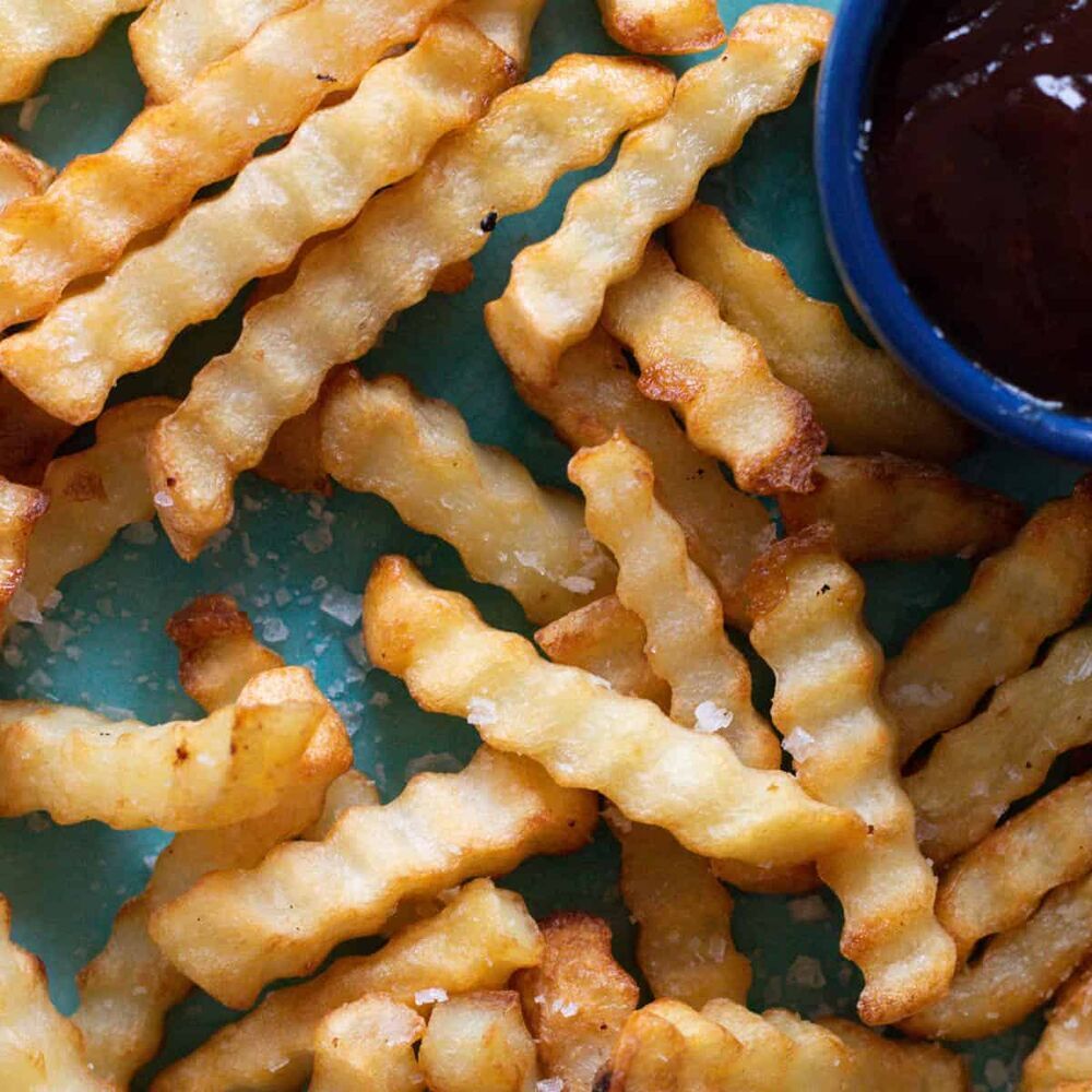 Frozen Crinkle Fries in Air Fryer by alwaysusebutter Quick & Easy
