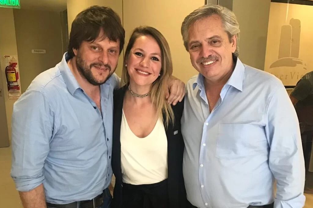 La novia de Máximo nombró a la pareja de Leandro Santoro como asesora