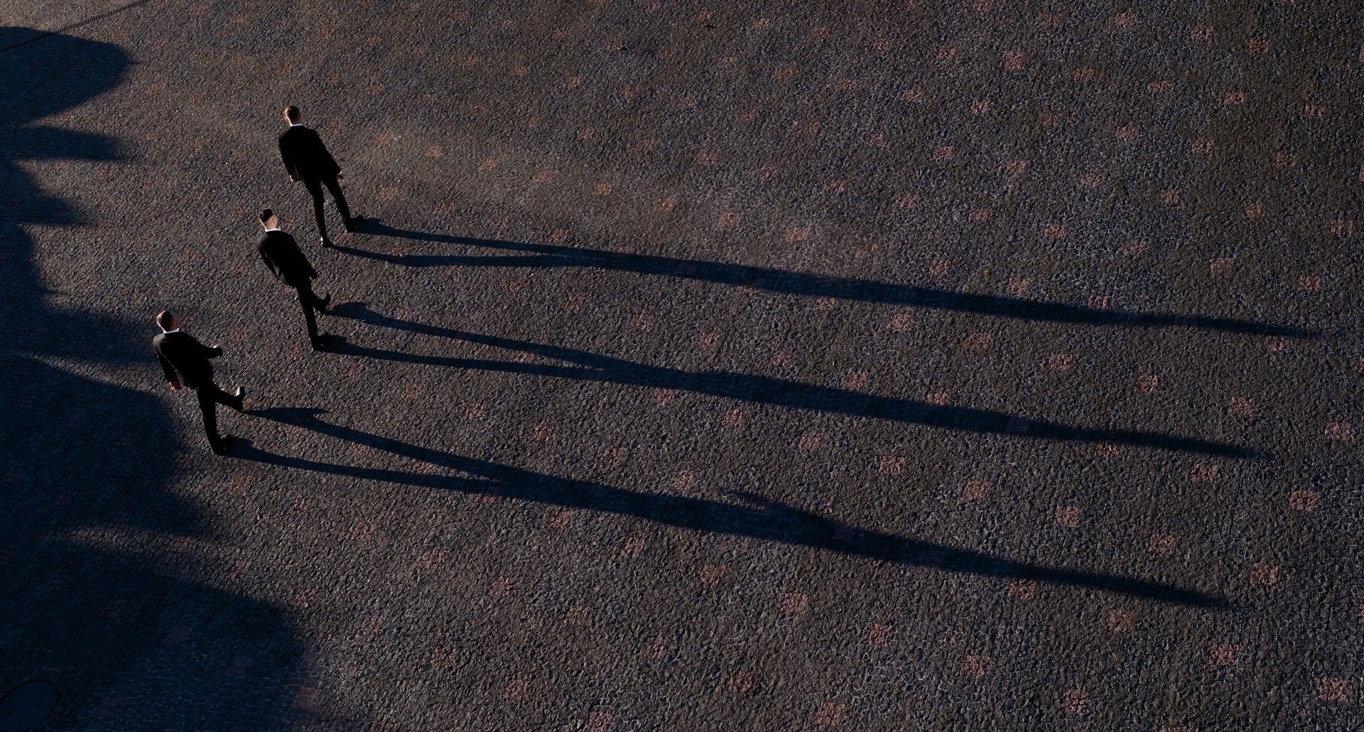 What Is A Tailgating Attack Definition, Examples, And Prevention