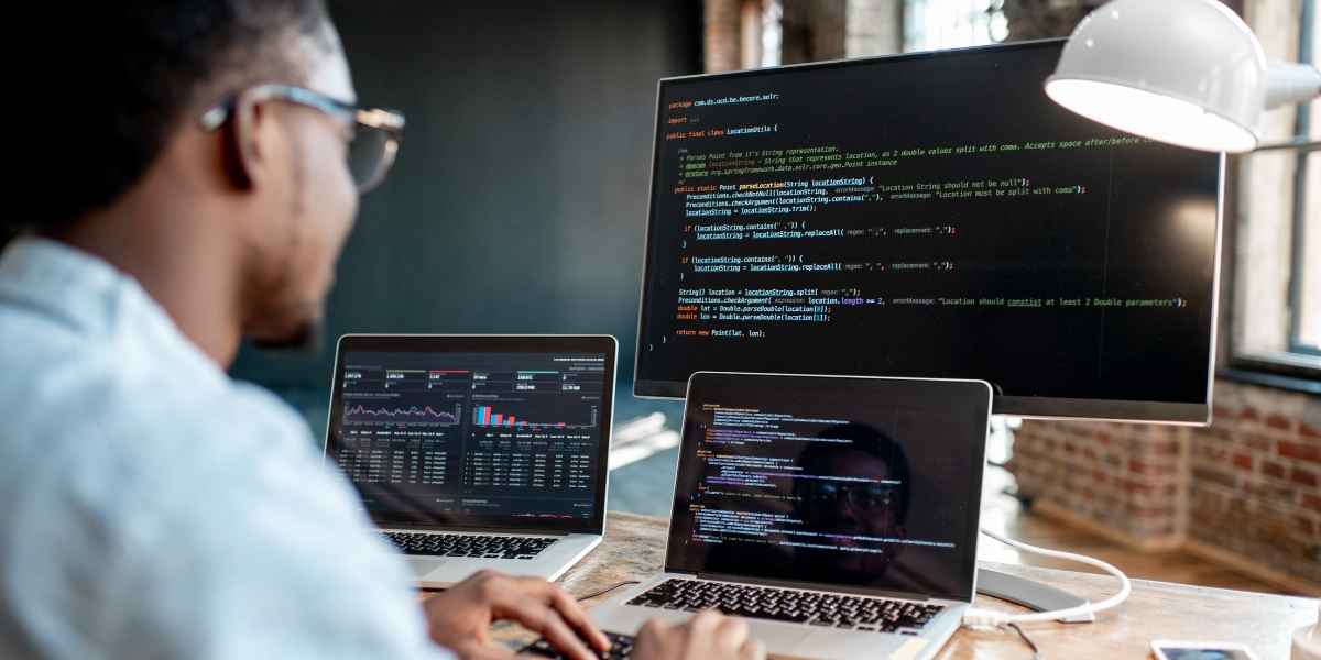 Should You Learn R or Python First? Let’s Find Out Data