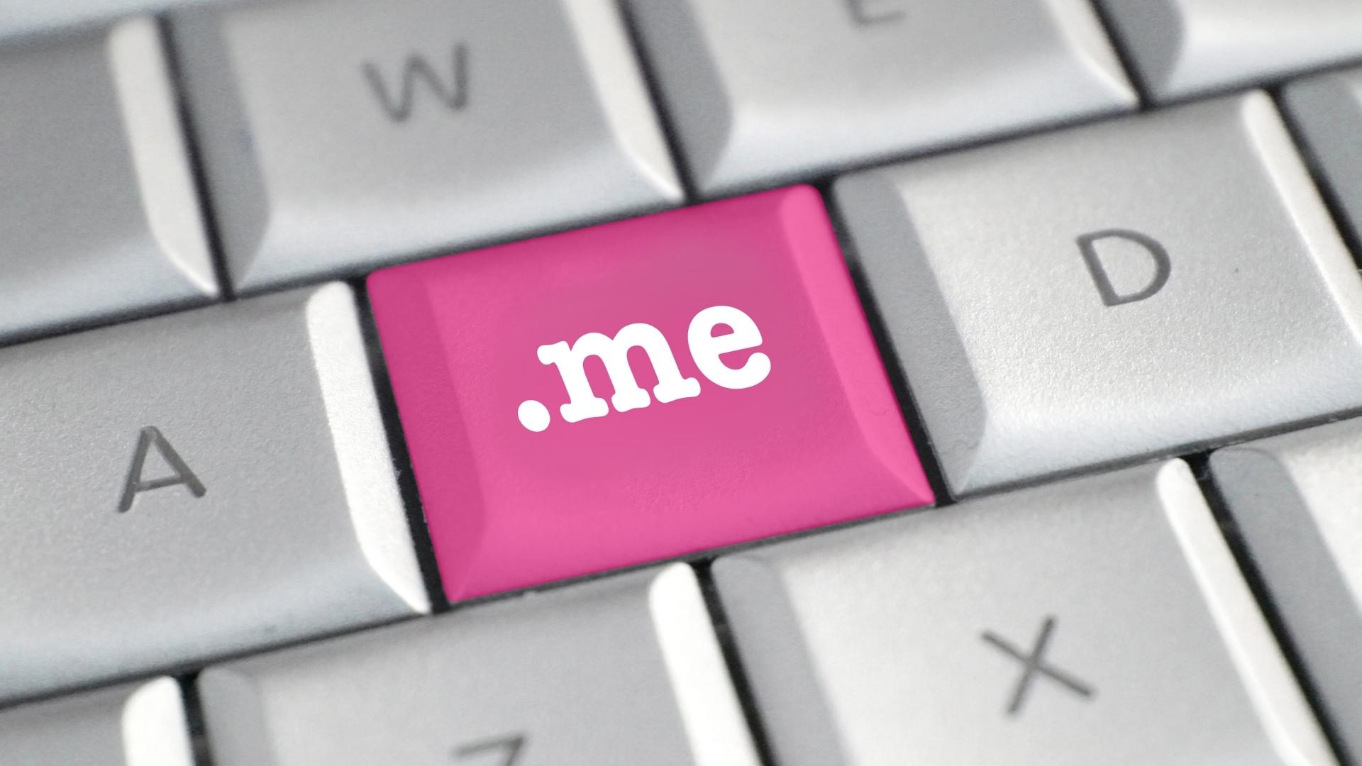 What To Write About Yourself On A Dating Site? Examples That Inspire