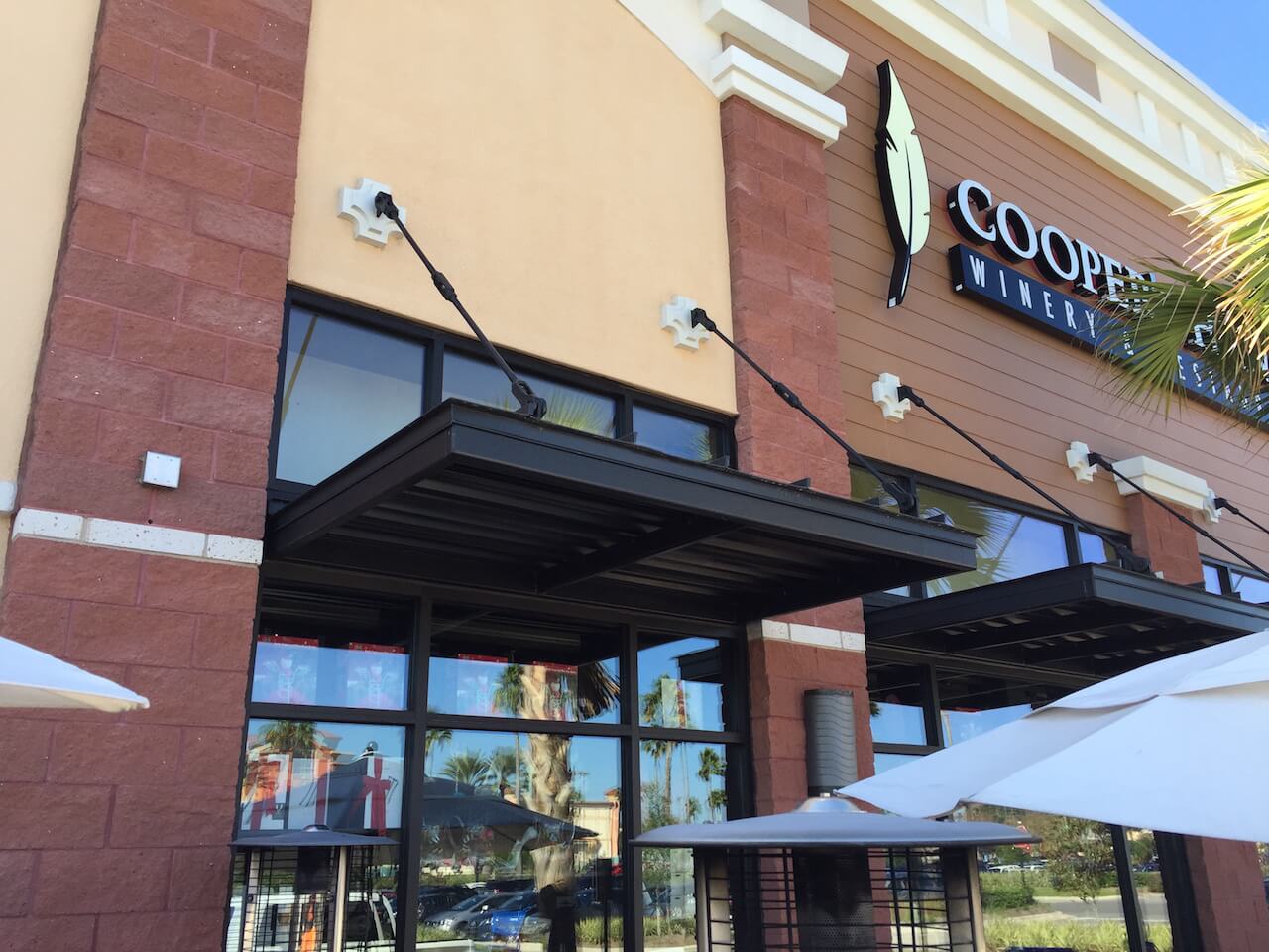 3 Ways a Commercial Canopy can Bring Business to Your Bar, Cafe, or Restaurant Commercial
