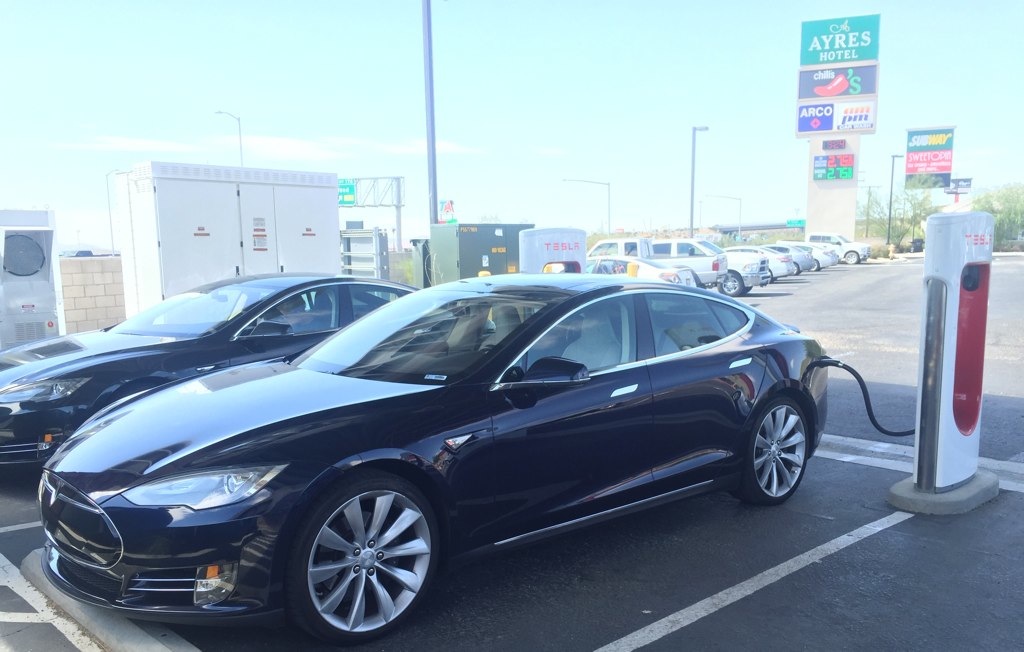 Tesla Model S Las Vegas Road Trip