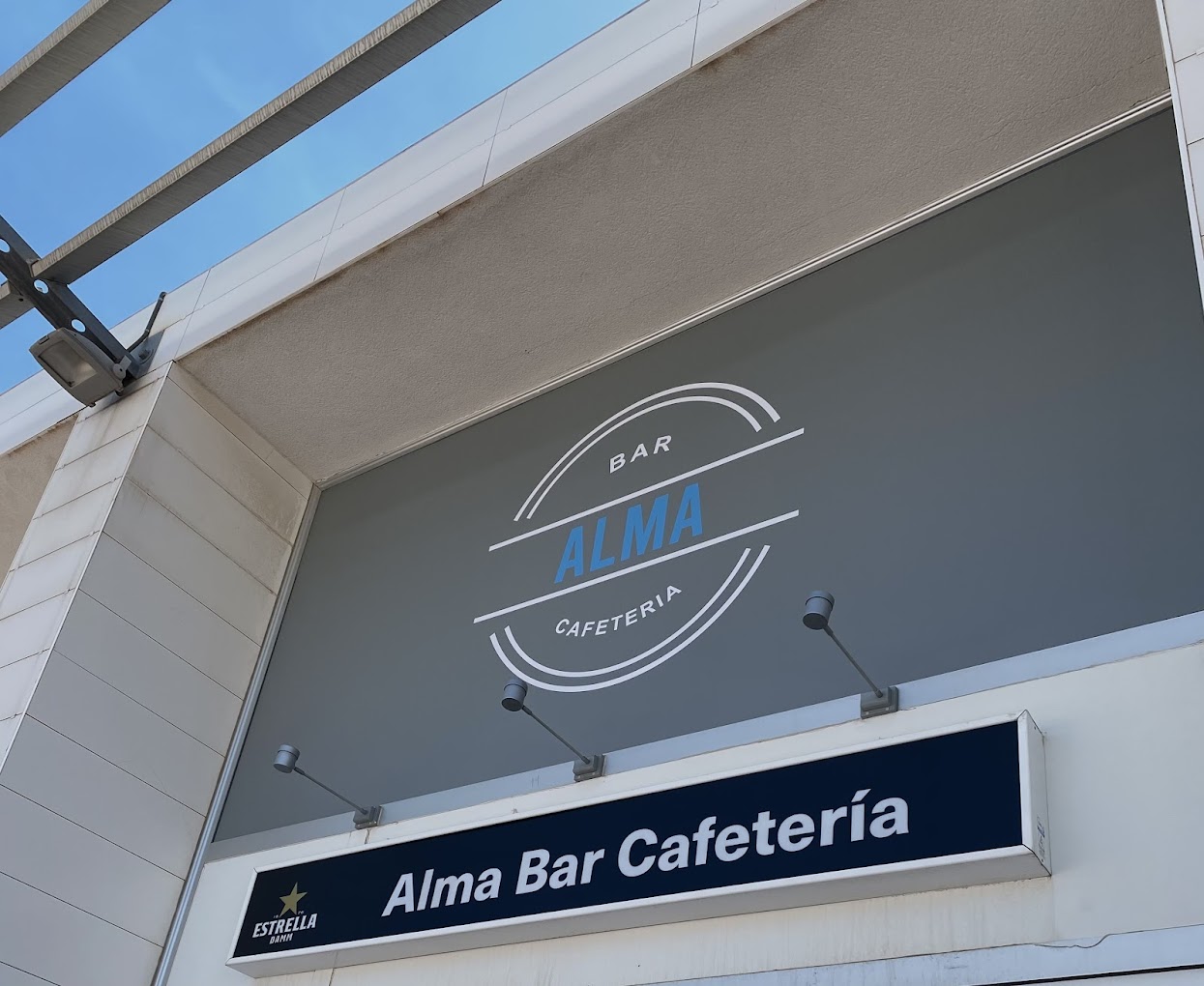 Alma Bar And Cafeteria, Quesada for Lunch Dave In Spain
