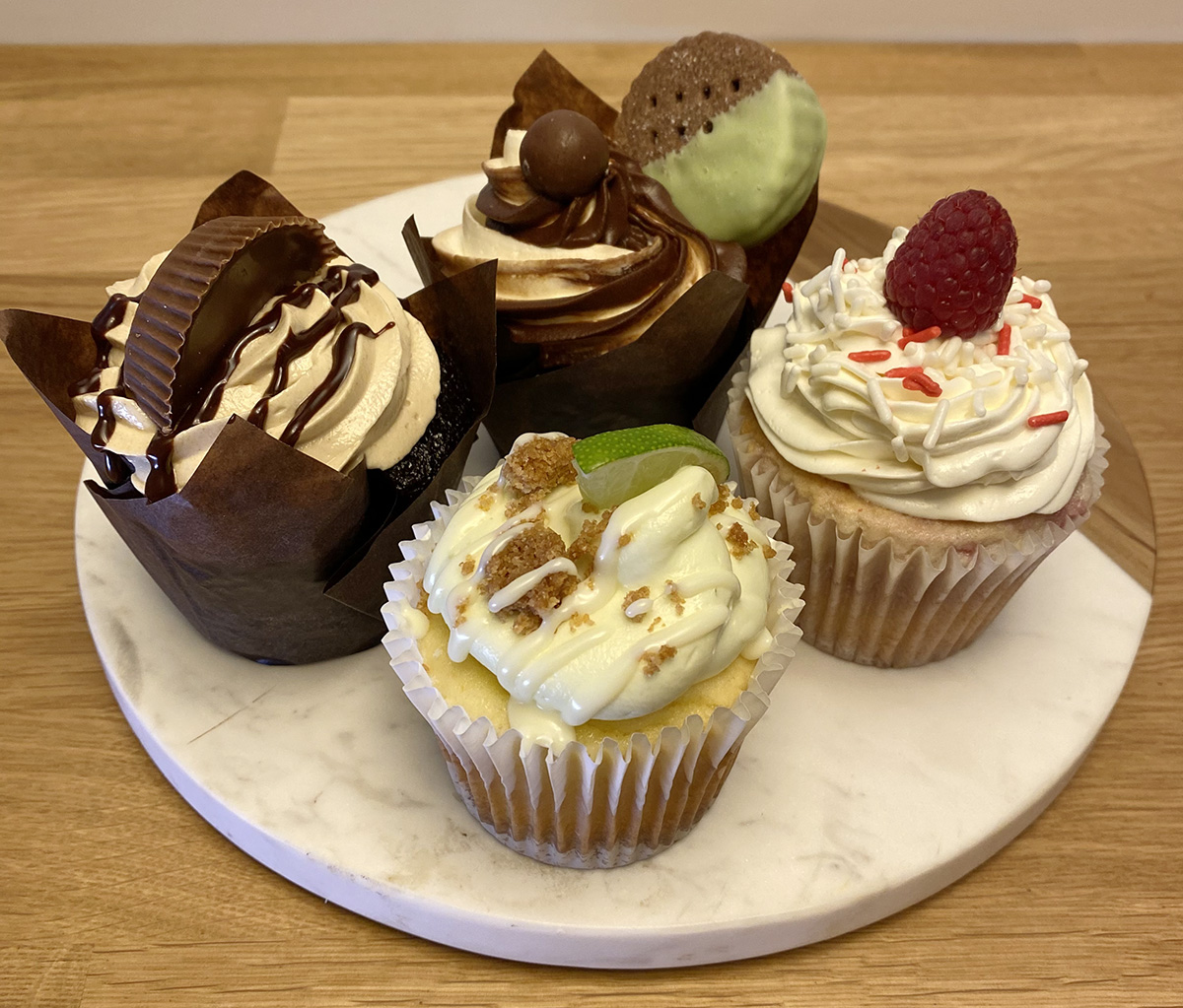 Cupcakes Dave’s Sugar Rush Bakery