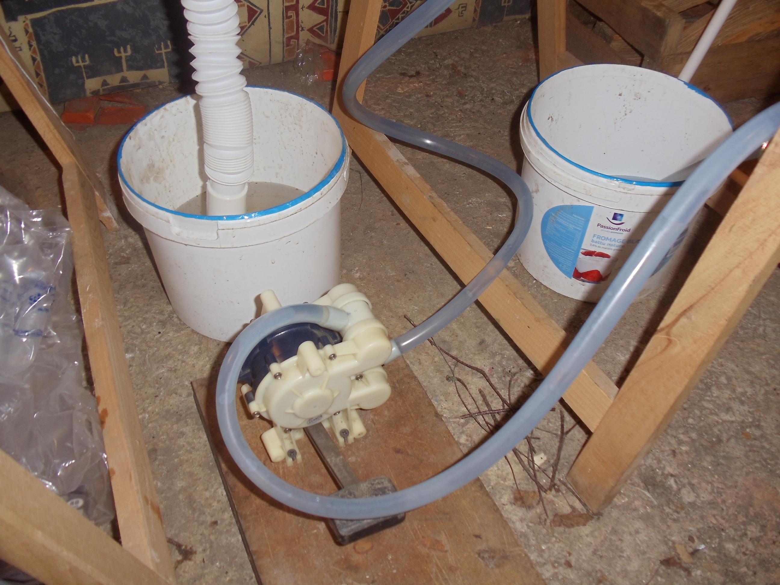 Évier/lavabo sans eau courante ni électricité David Mercereau