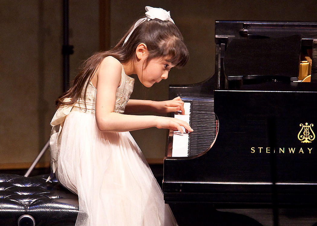 Pianist Umi Garrett High Performance Photo & Video