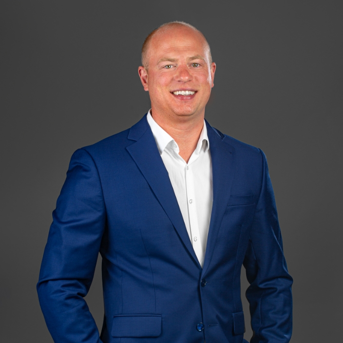 Benchmark Real Estate Group Elevate Your Experience