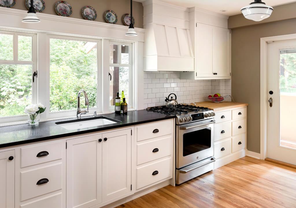 Vintage 40's Kitchen David Coulson Design