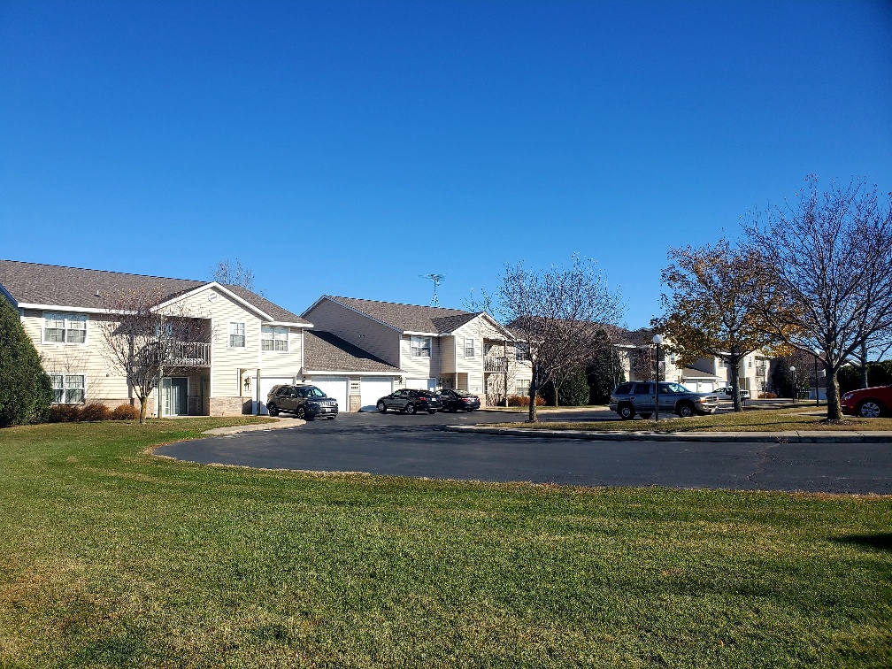 Apartments for Rent Whitewater, WI Bluff Ridge Decker Properties