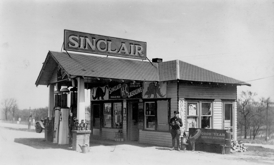 Orvile Coen Service Station, Jamesport, Daviess Co., Missouri