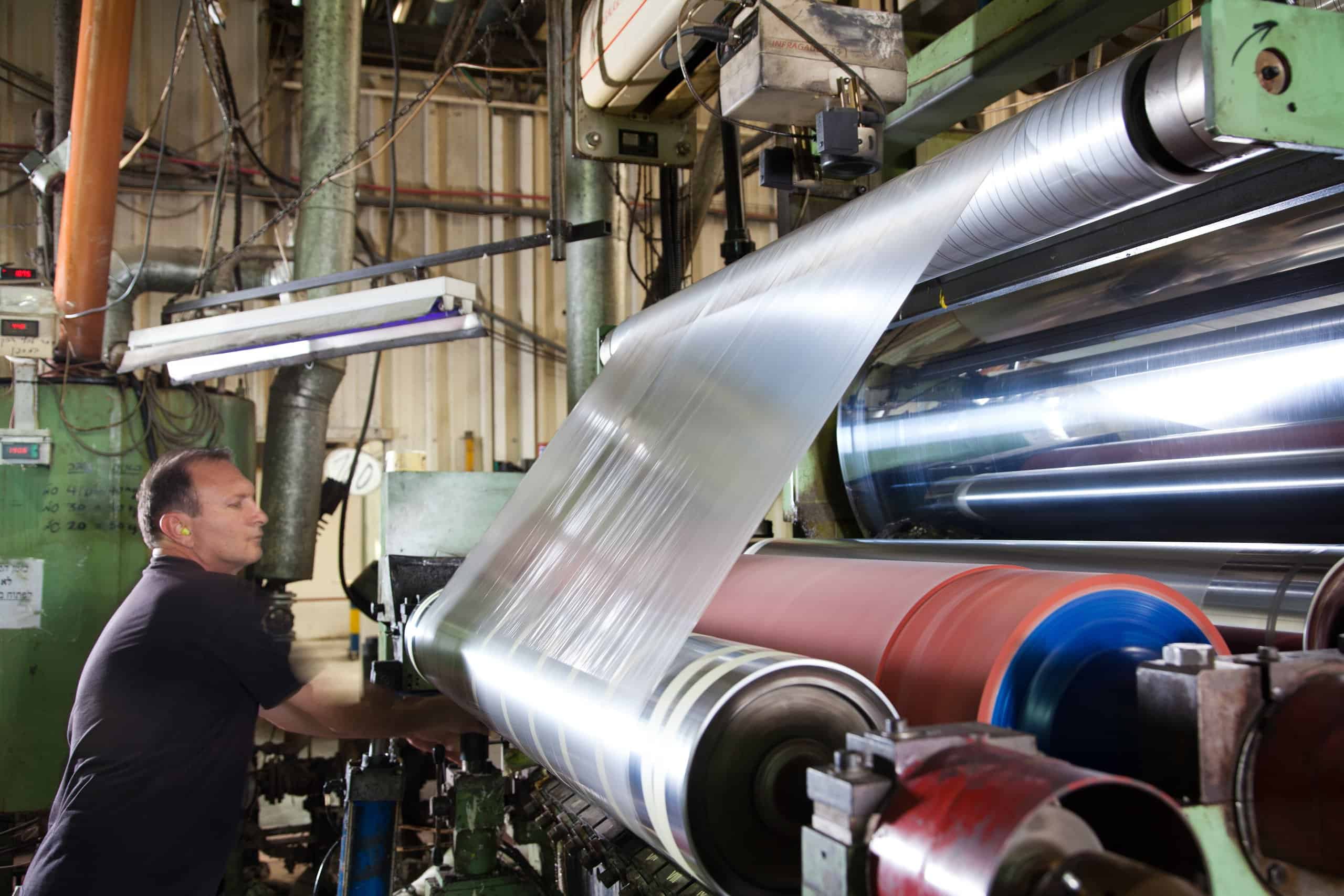 Industrial Adhesive Solutions Davik