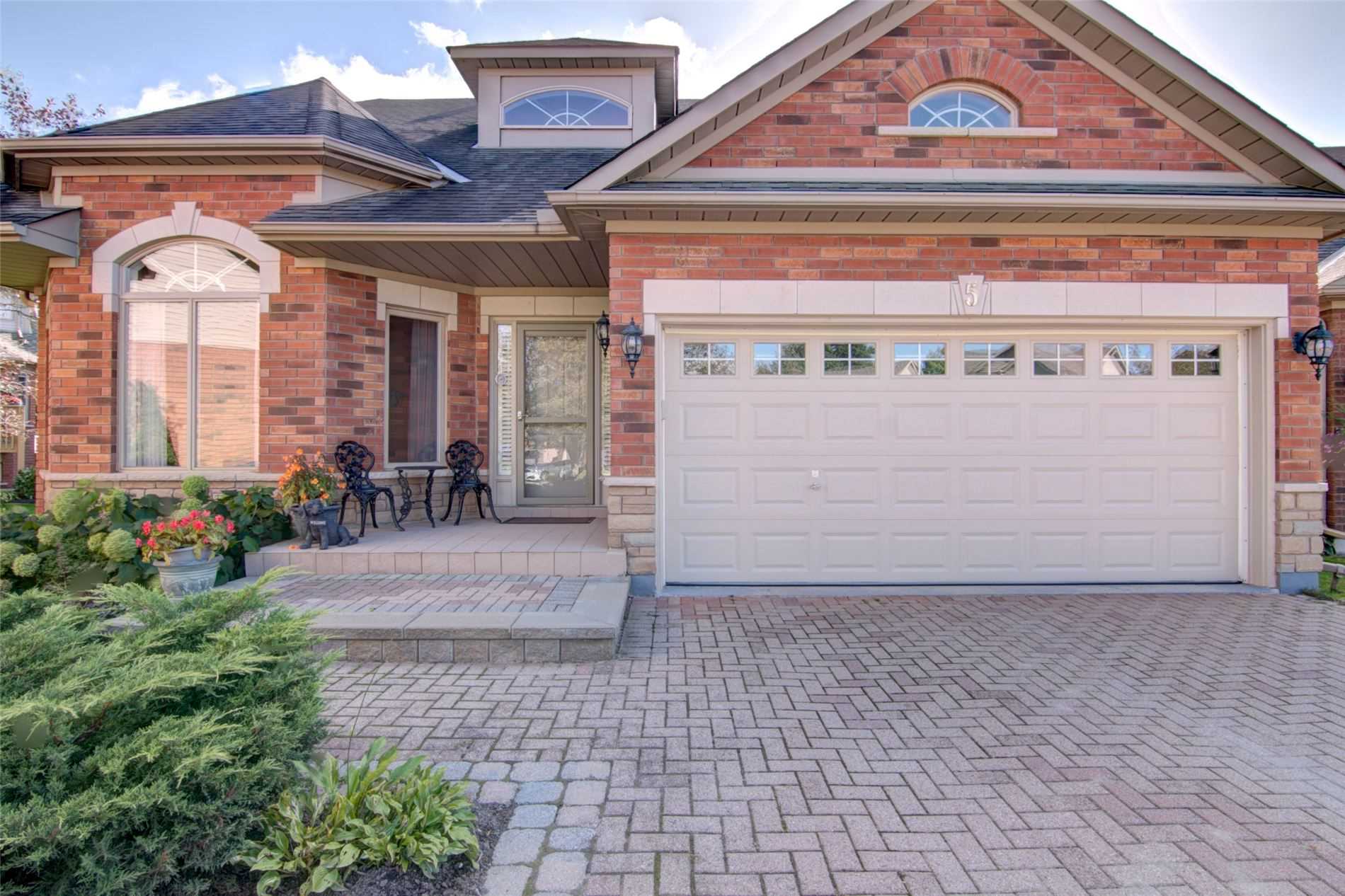 Sold Detached Condo Bungaloft on La Costa Court in Alliston Dawna Broker at RE/MAX