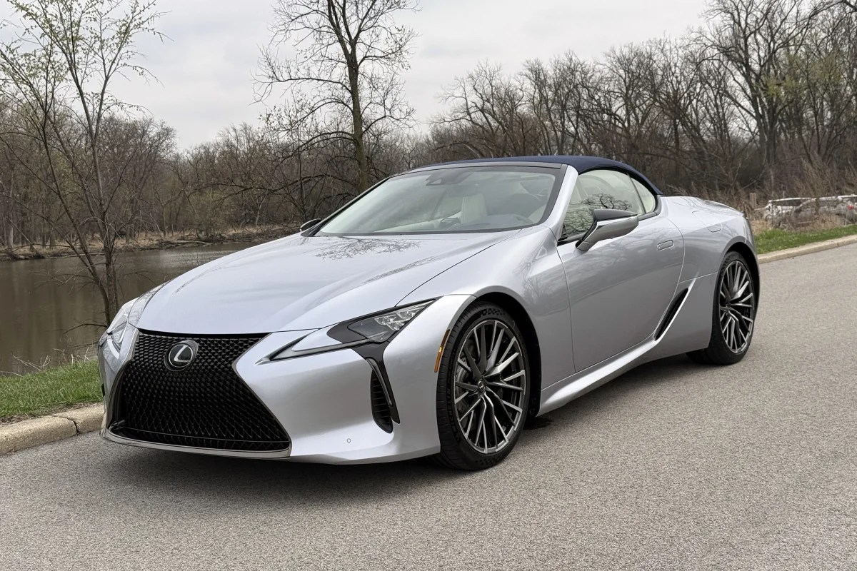 10 Cars With Long-Lasting Paint Quality vs 10 That Fade Too Soon - DAX
