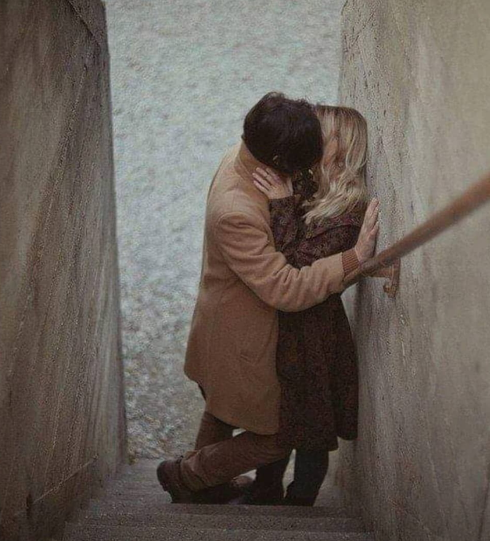 Making Out on a Staircase - DAYS OF GAME