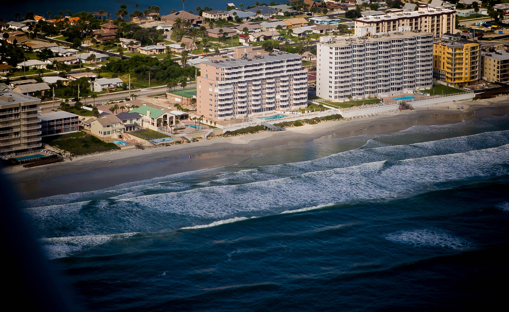 Daytona condos Blue Surf Condos