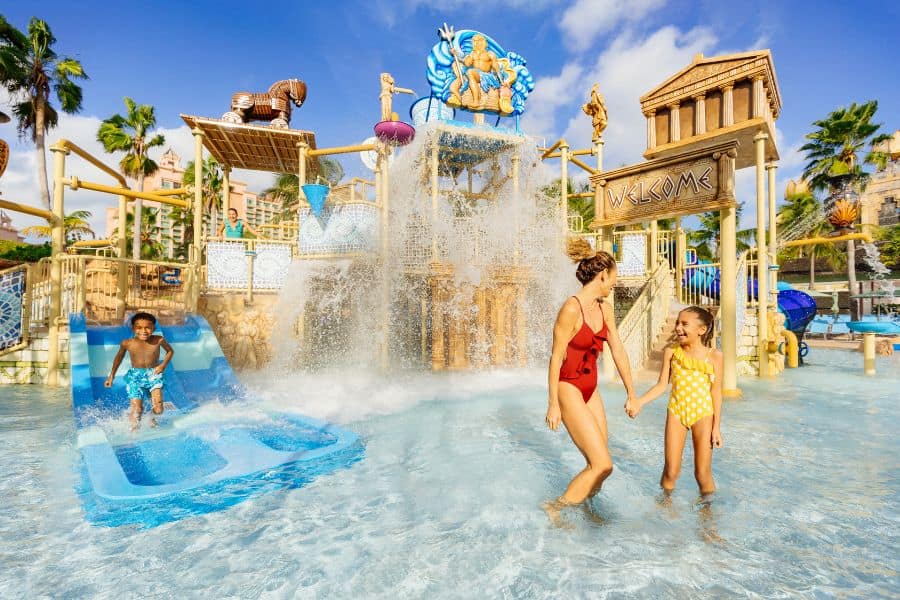 20 Things to Do in Atlantis (Bahamas Paradise Island) Day Trip Tips