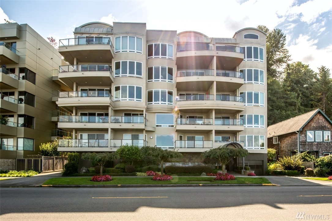 Bay Villa Alki Beach Condos For Sale at Bay Villa Alki Beach in Seattle, WA Wicklund