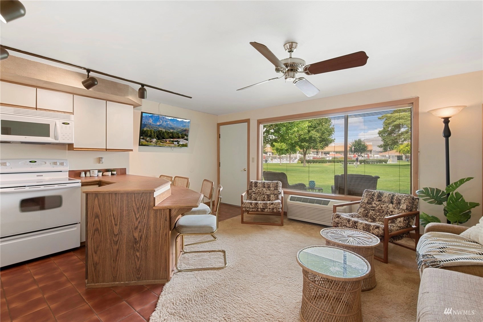 Crescent Bar Condos Unit 119 8903 Crescent Bar Rd NW Unit 119 Quincy