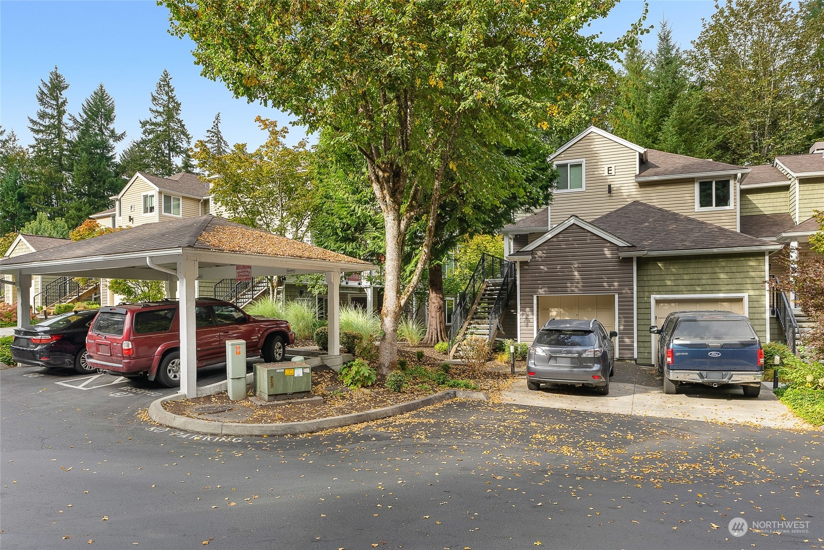 Village at Montreux Condos For Sale at Village at Montreux in Issaquah, WA Wicklund