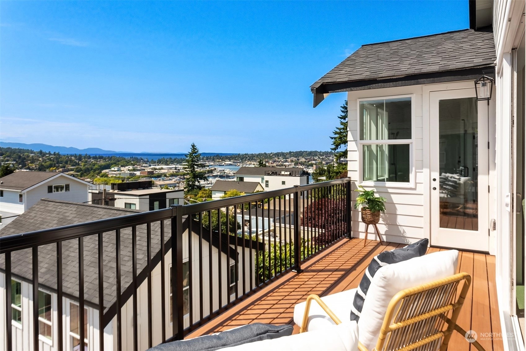 Hughes Homes Washington State Seattle Wicklund