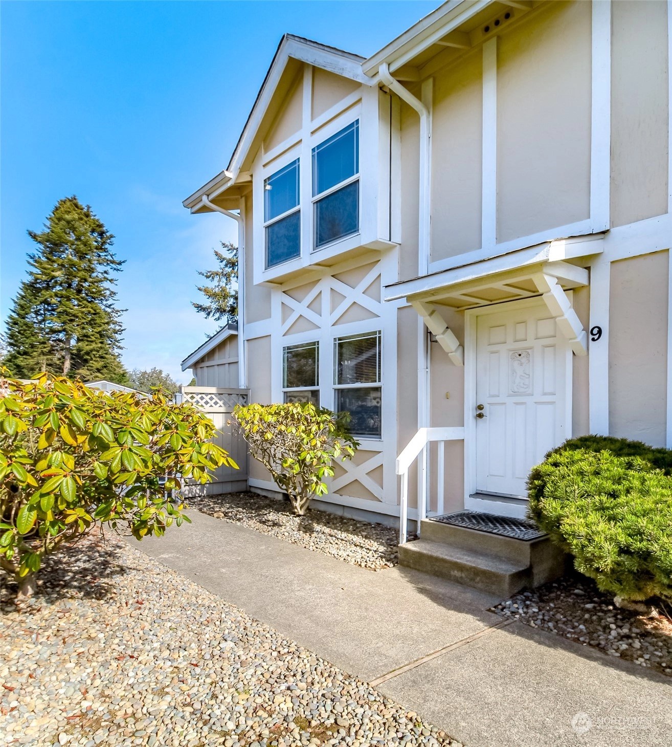 Two Mountain View Townhomes and Townhouses For Sale at Two Mountain