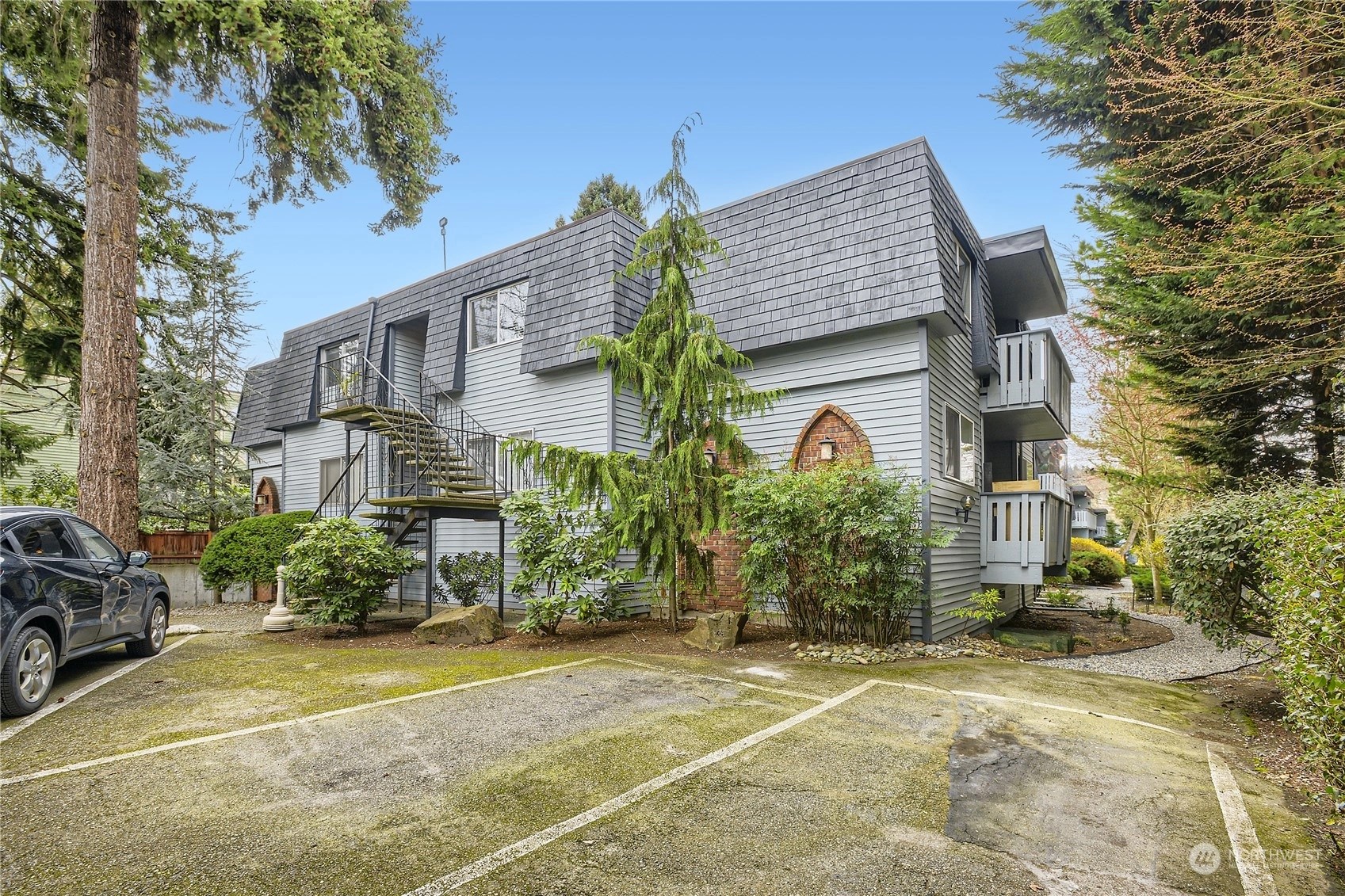 Harbour Villa Condos For Sale at Harbour Villa in Kenmore, WA Wicklund