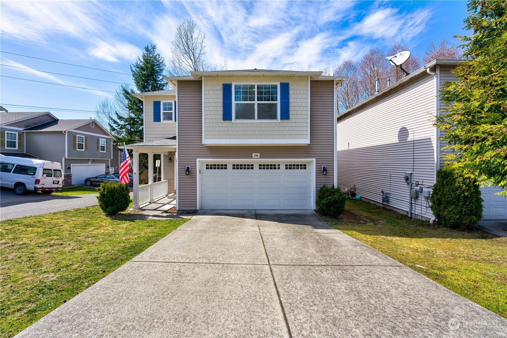 Fir Hollow Townhomes and Townhouses For Sale at Fir Hollow in Bothell