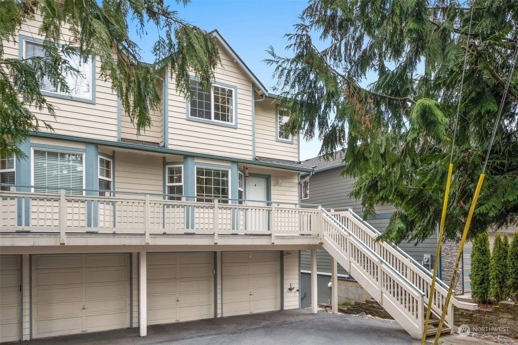 Lake Meadows, Lynnwood, WA Townhouses & Townhomes For Sale