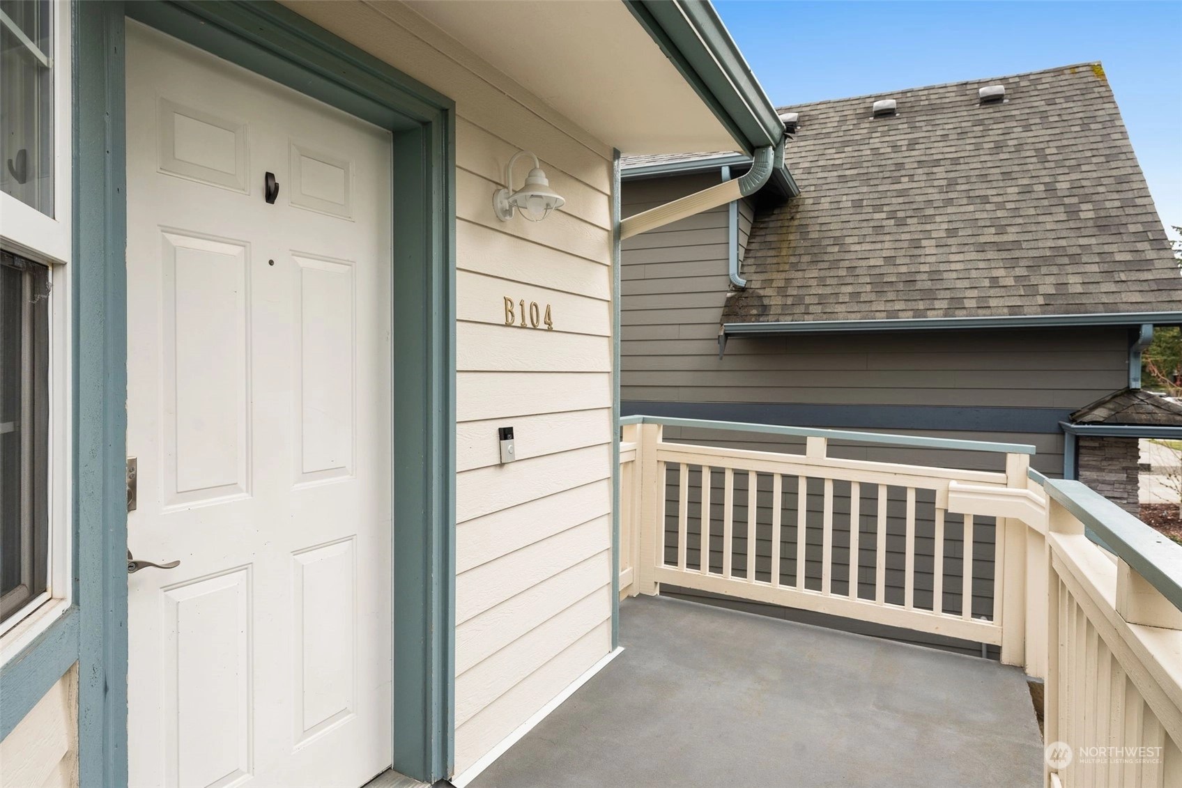 Lake Meadows, Lynnwood, WA Townhouses & Townhomes For Sale