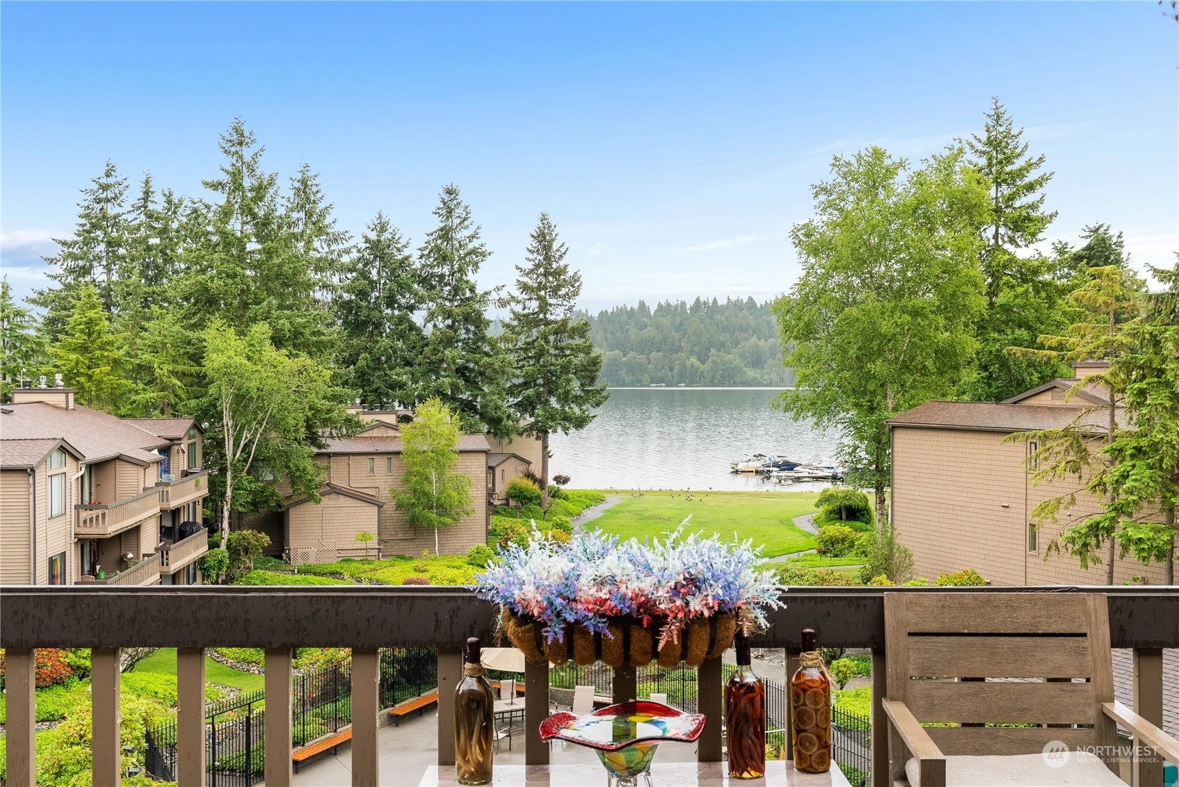 Lake Villas Condos For Sale at Lake Villas in Redmond, WA Wicklund