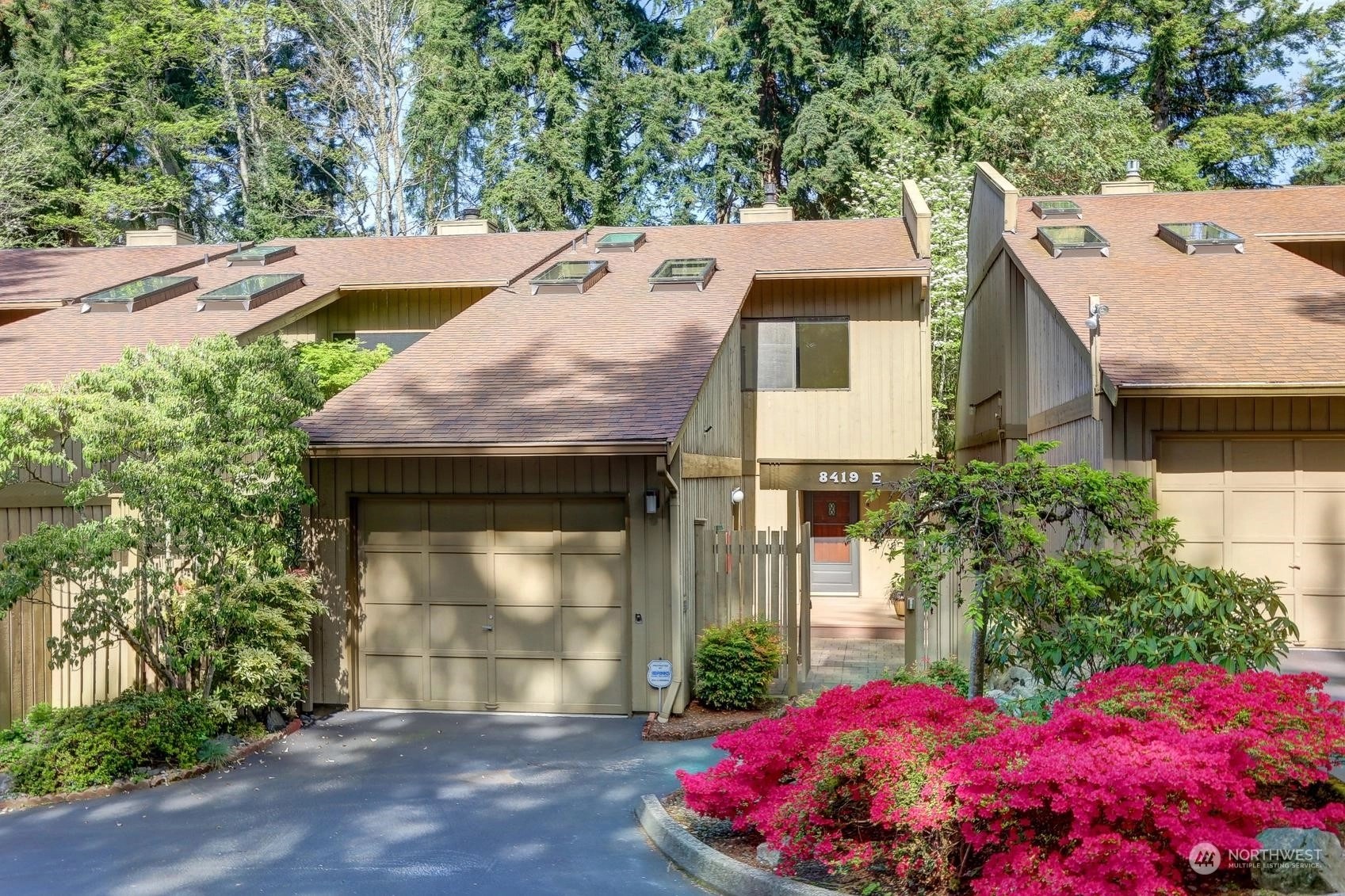 Parkview Firs Townhomes and Townhouses For Sale at Parkview Firs in