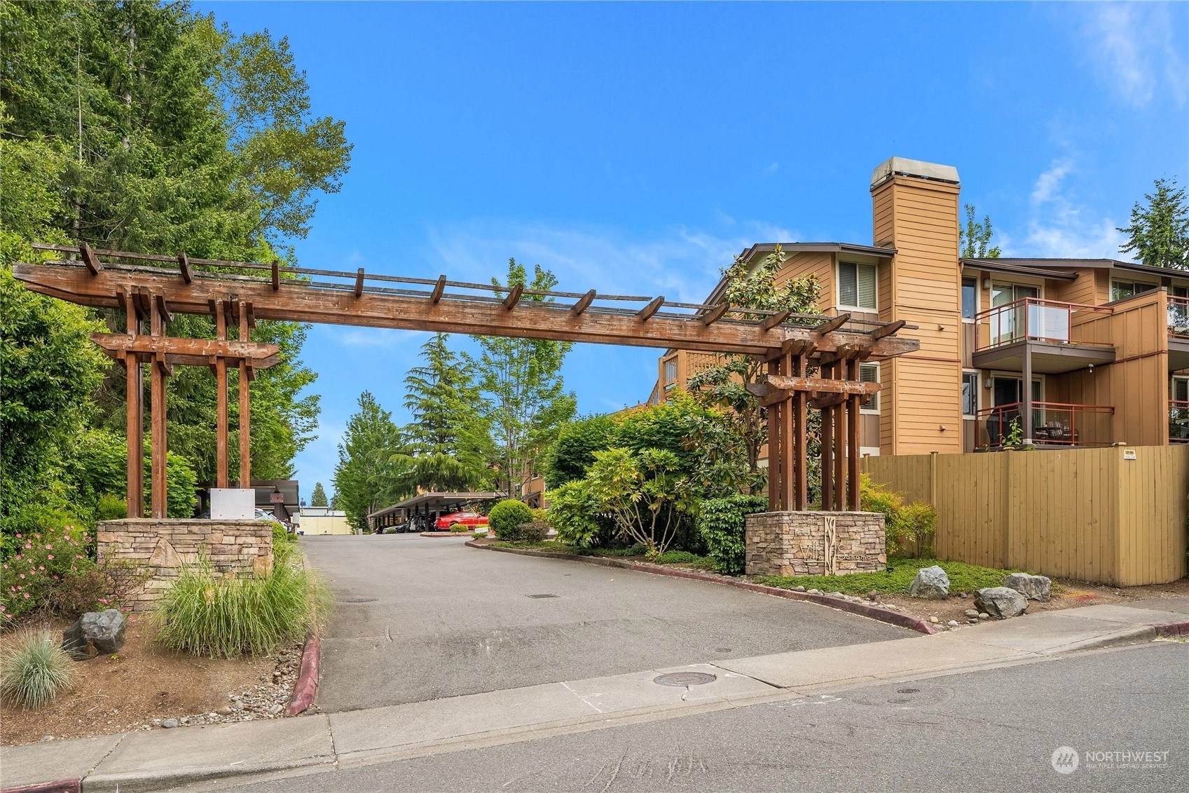 Villa Sonoma Condos For Sale at Villa Sonoma in Kirkland, WA Wicklund