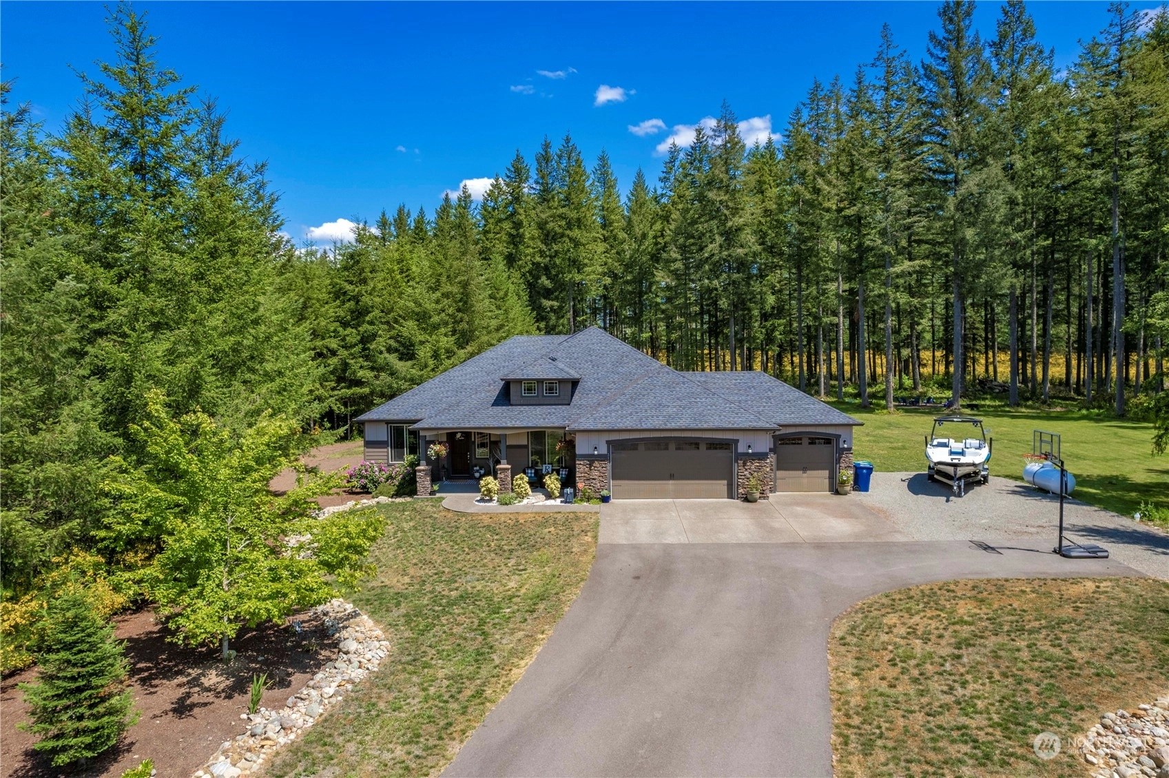 The Estates at Sugarloaf Mountain Homes For Sale in The Estates at