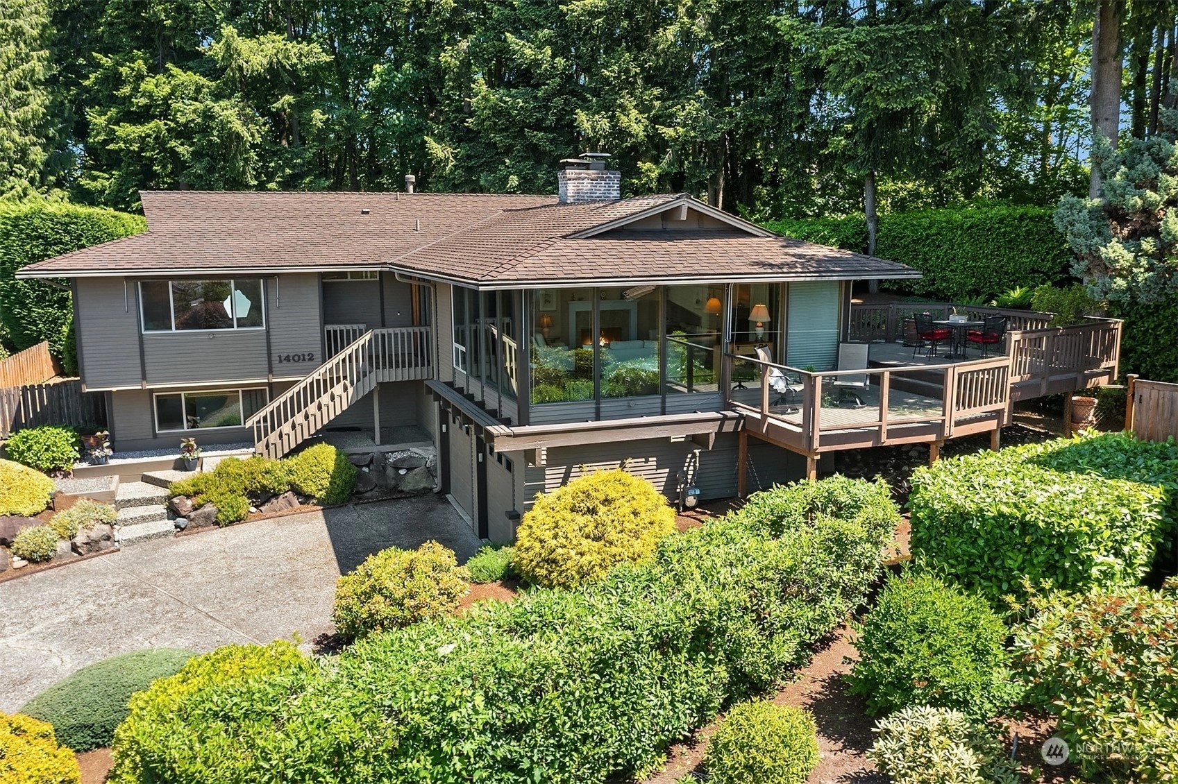 Sales activity for Somerset in Bellevue Wicklund