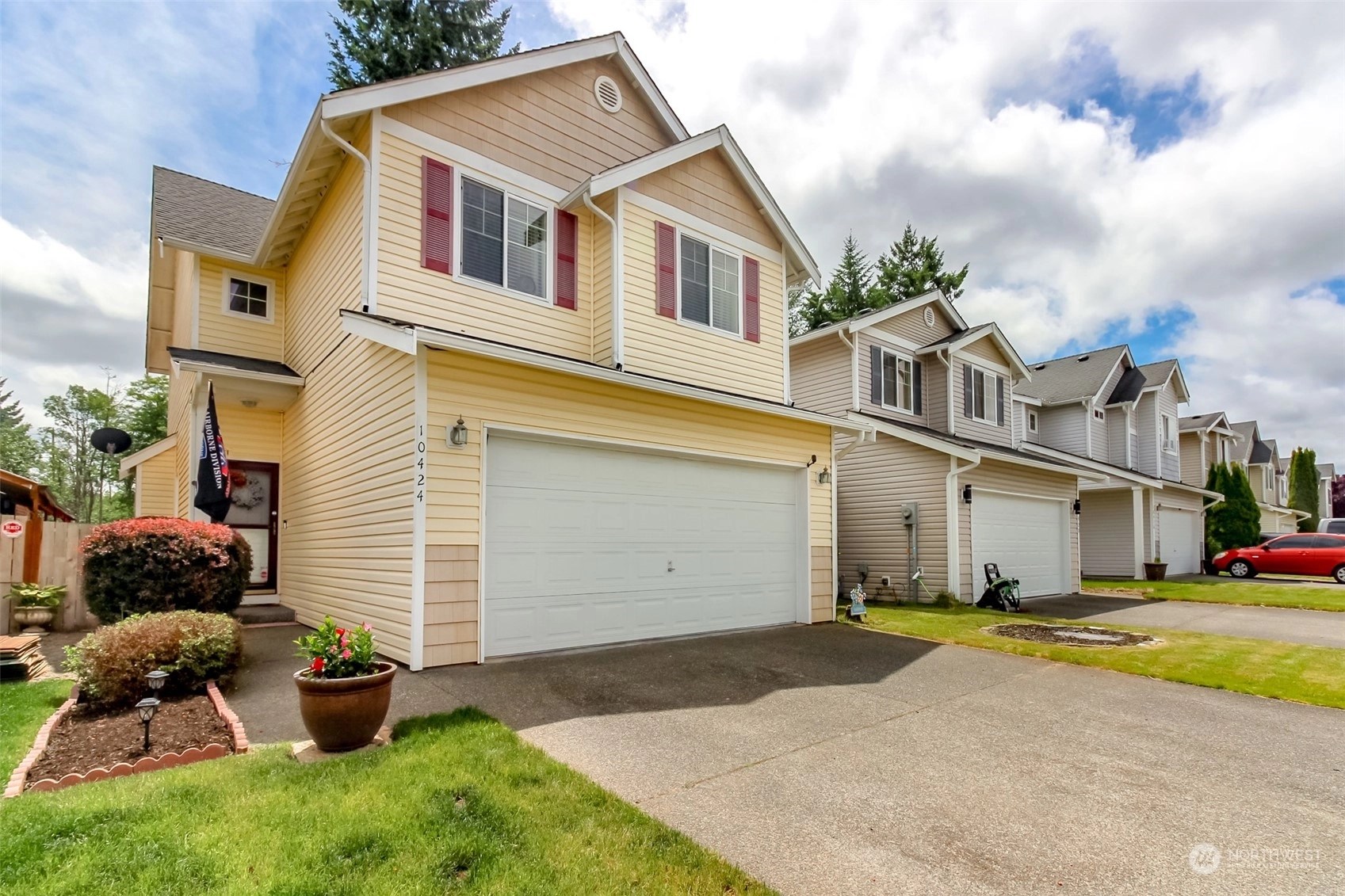 Evergreen Ridge Park Townhomes and Townhouses For Sale at Evergreen Ridge Park in Graham, WA