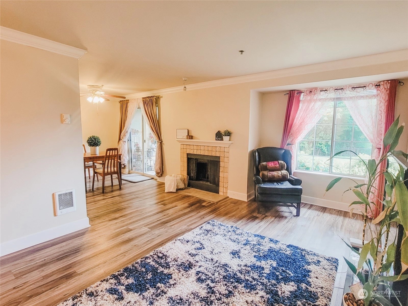 Village at Redondo Condos For Sale at Village at Redondo in Federal Way, WA Wicklund