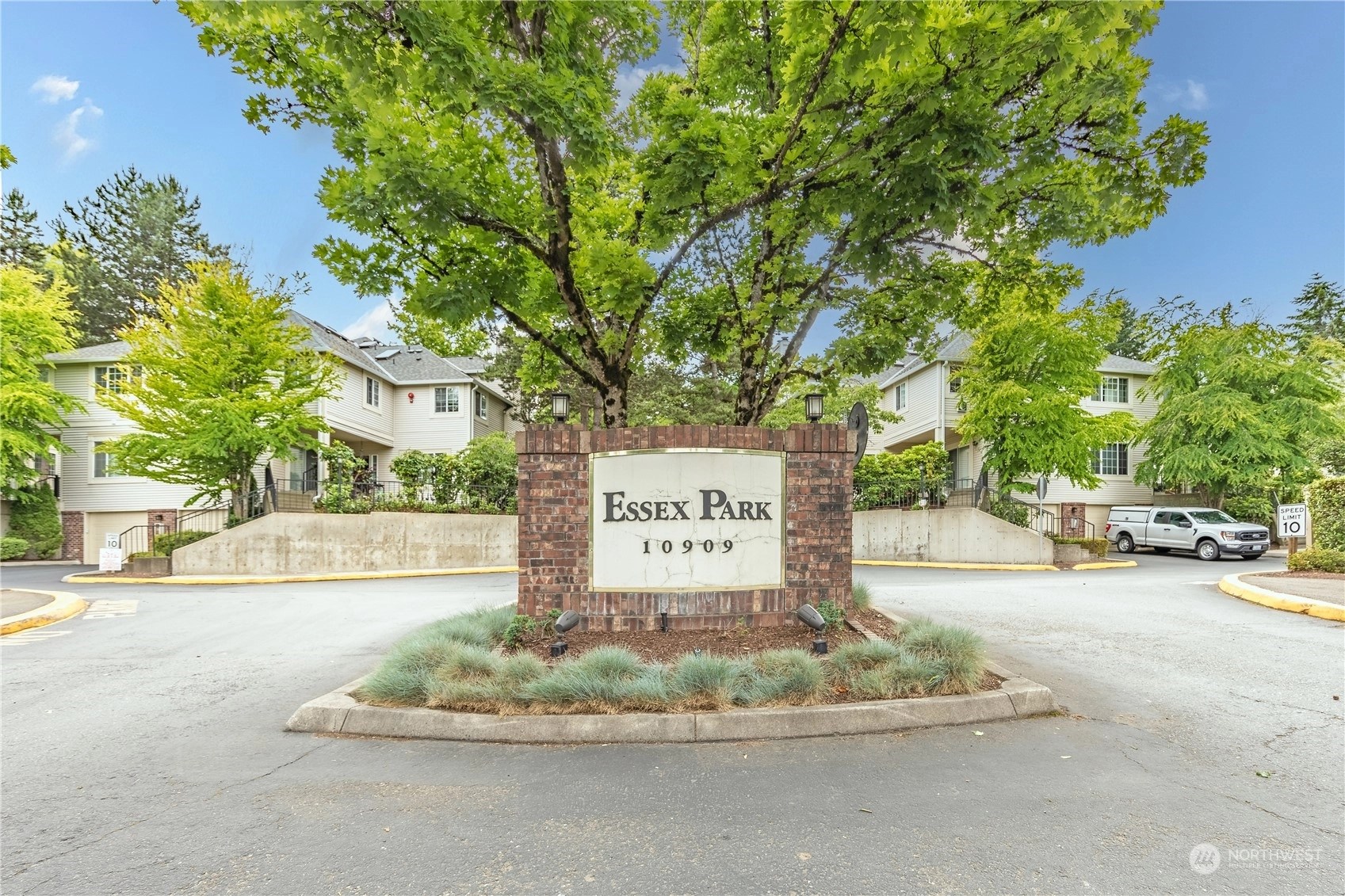 Essex Park Condos For Sale at Essex Park in Redmond, WA Wicklund